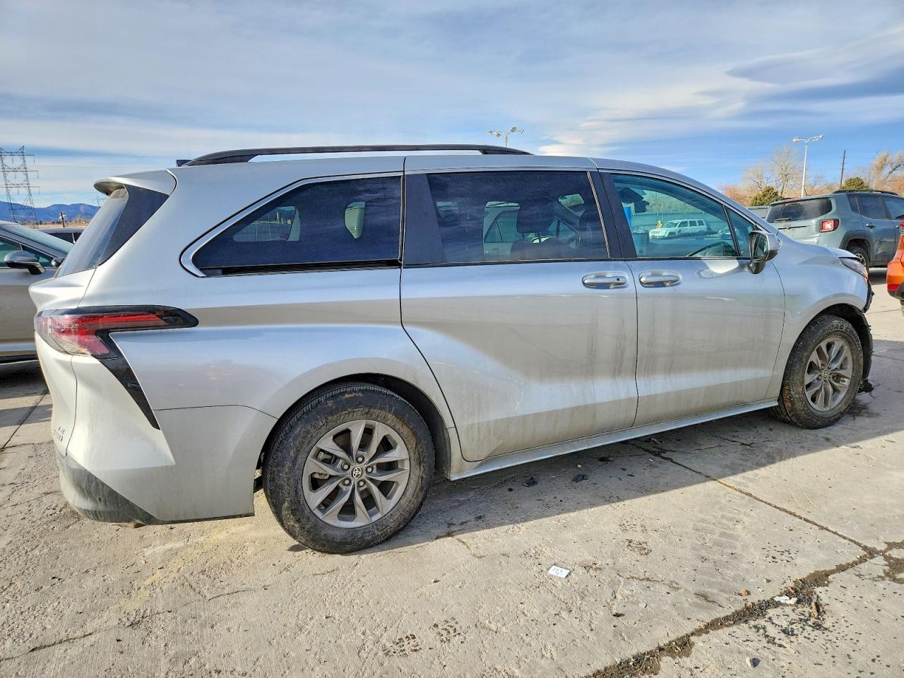 2024 TOYOTA SIENNA