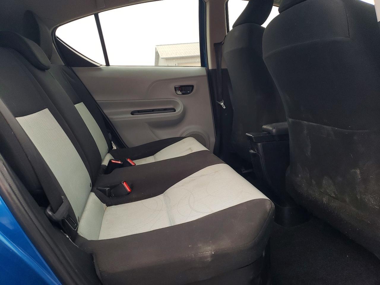 2012 TOYOTA Prius c
