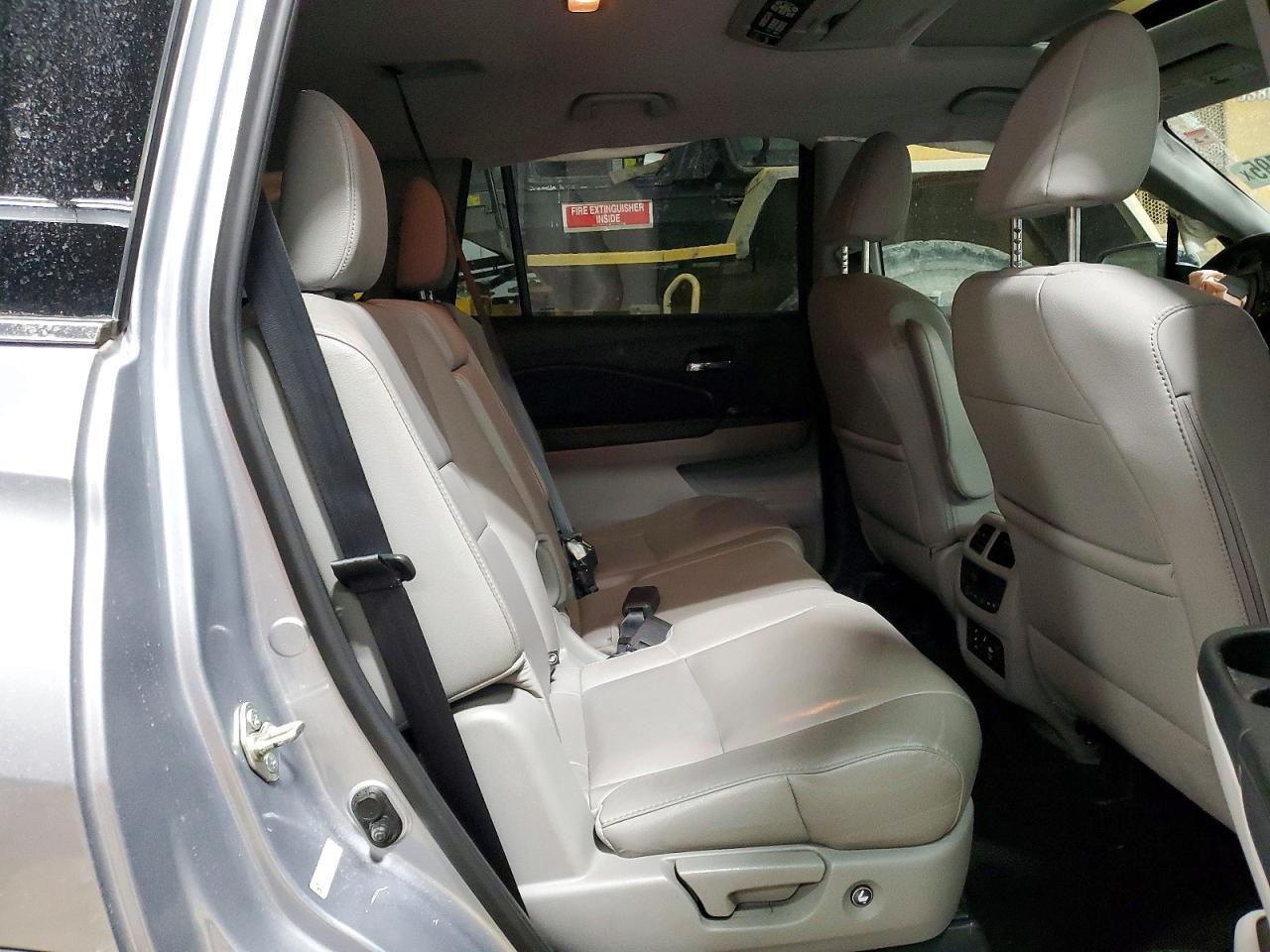 2016 HONDA PILOT
