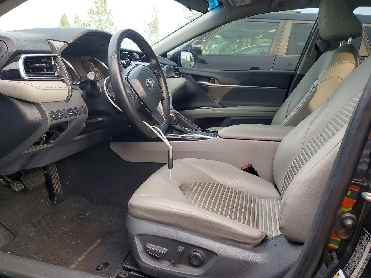 2018 TOYOTA CAMRY