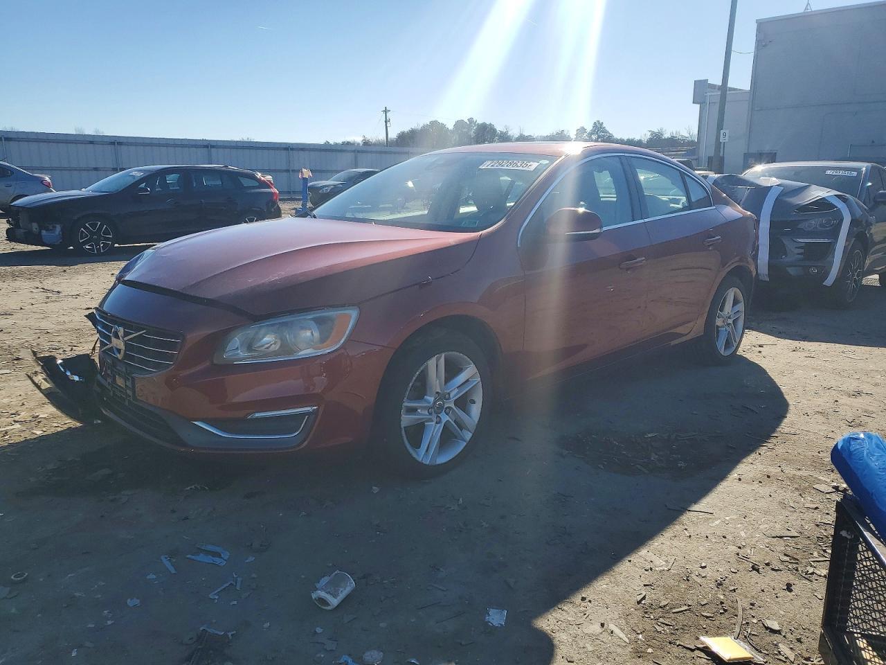 2015 VOLVO S60