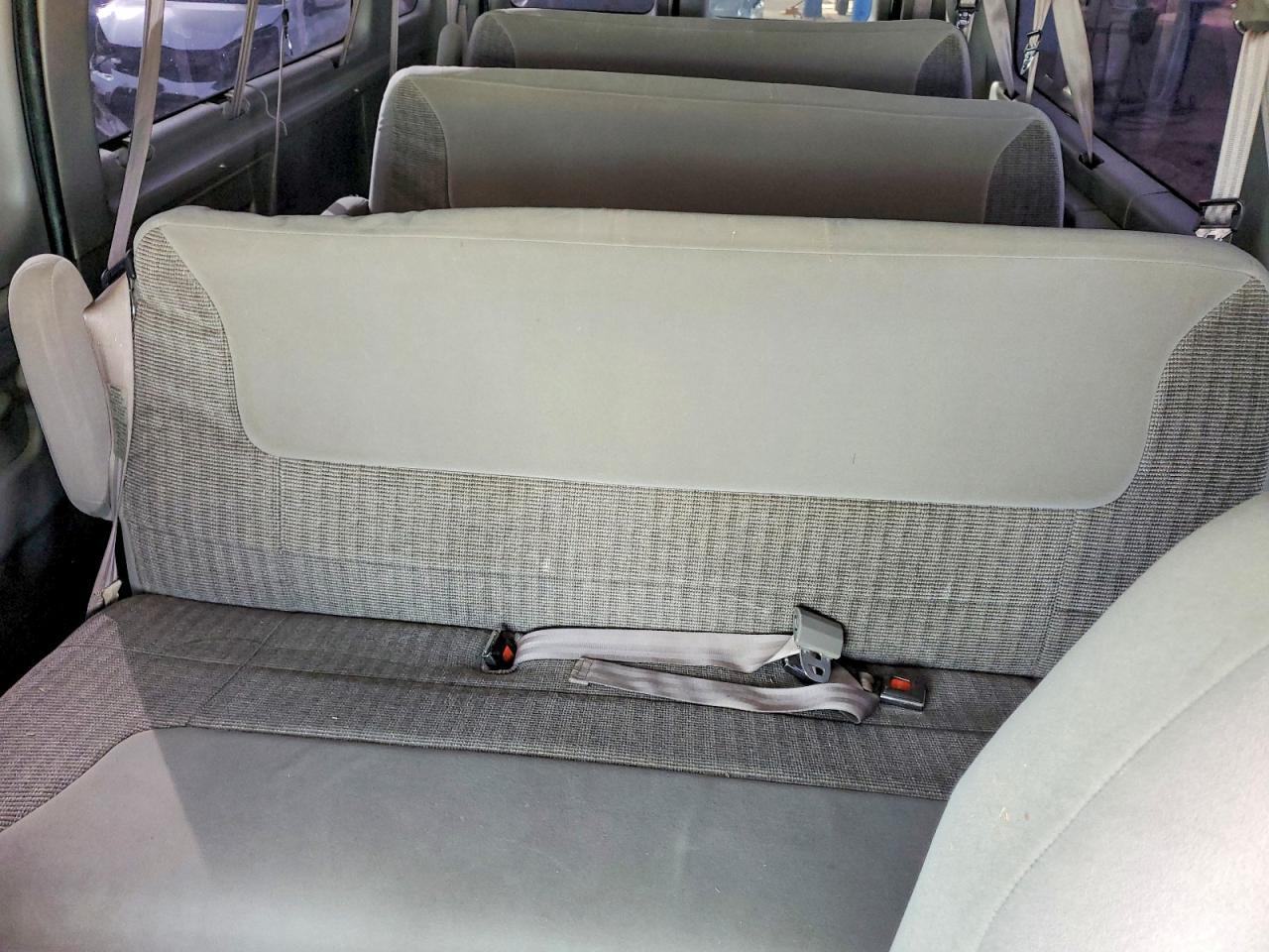 1999 FORD Econoline E350