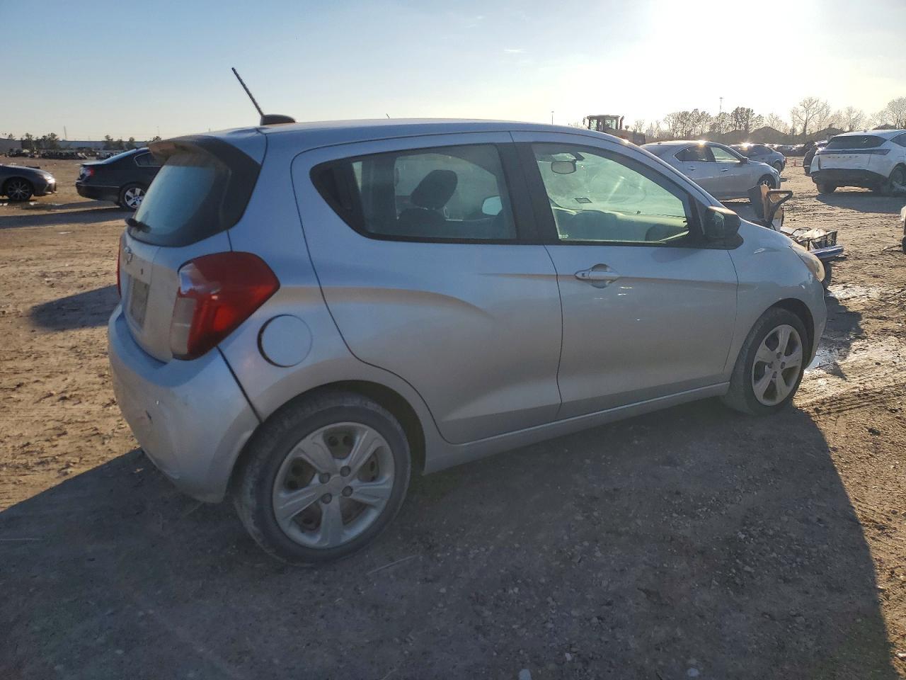 2019 CHEVROLET Spark