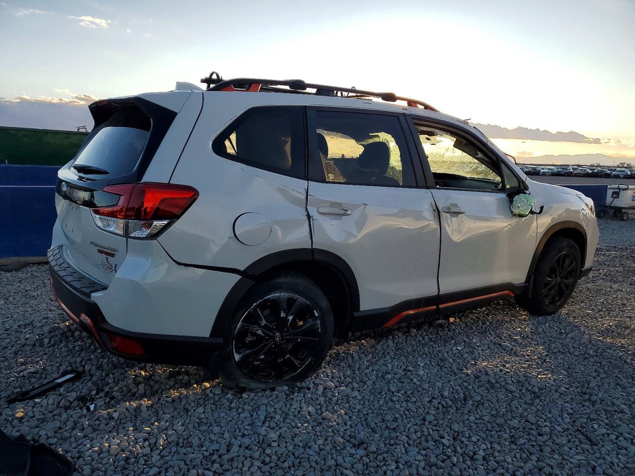 2020 SUBARU FORESTER