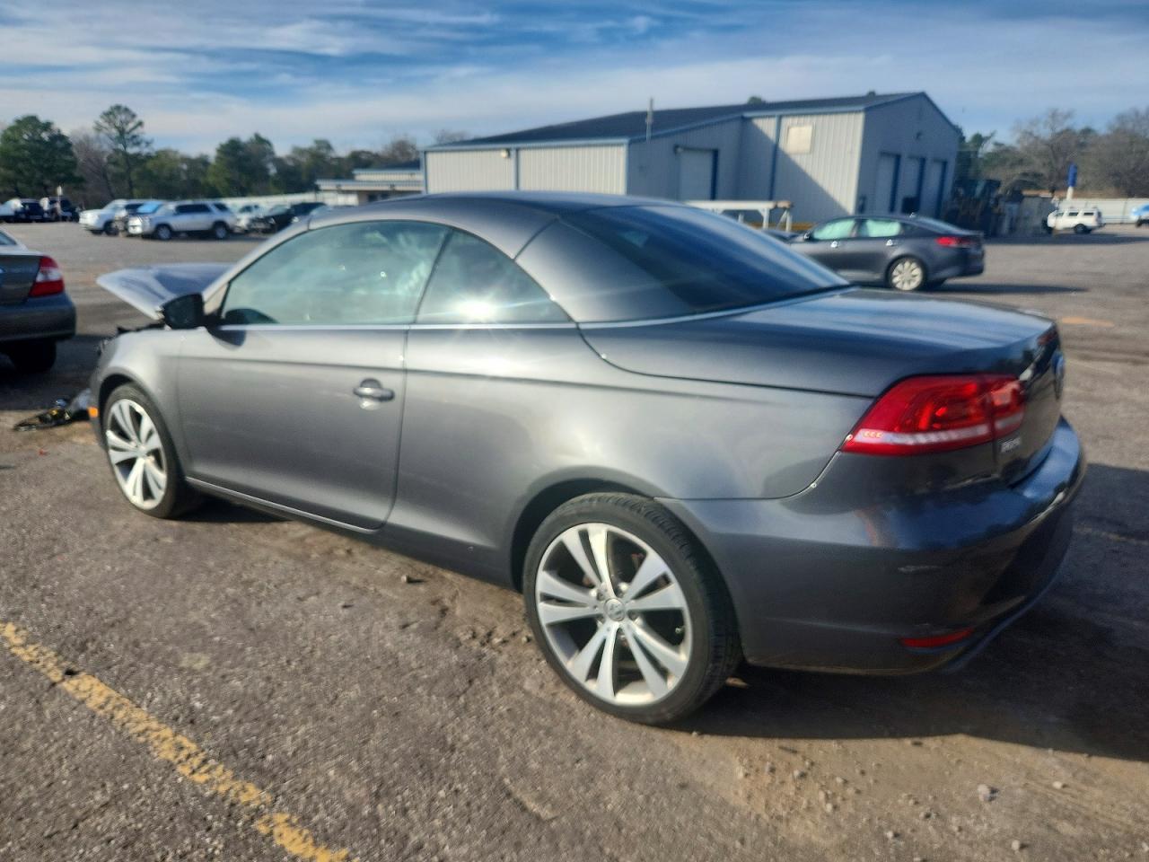 2013 VOLKSWAGEN EOS