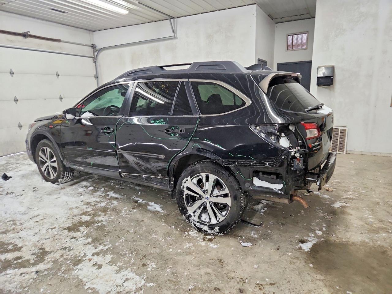 2019 SUBARU Outback