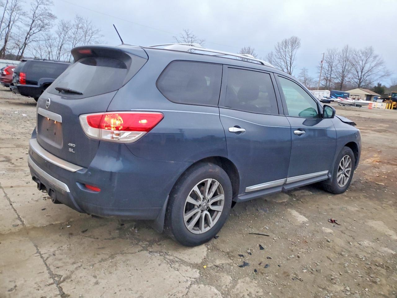 2016 NISSAN PATHFINDER