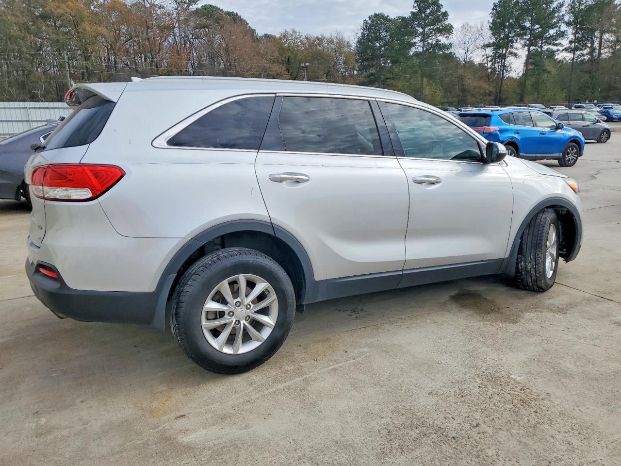 2017 KIA SORENTO