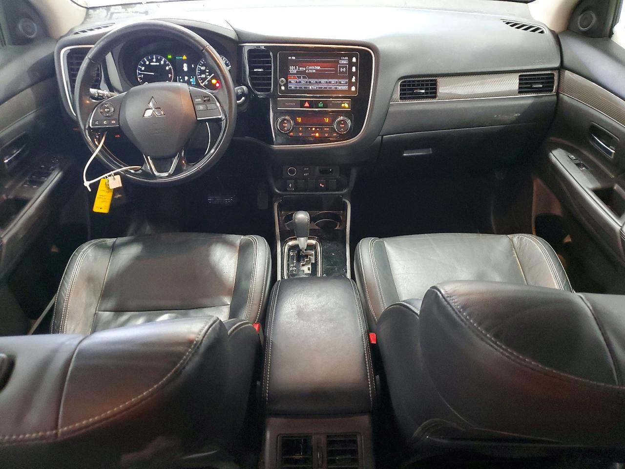 2019 MITSUBISHI outlander