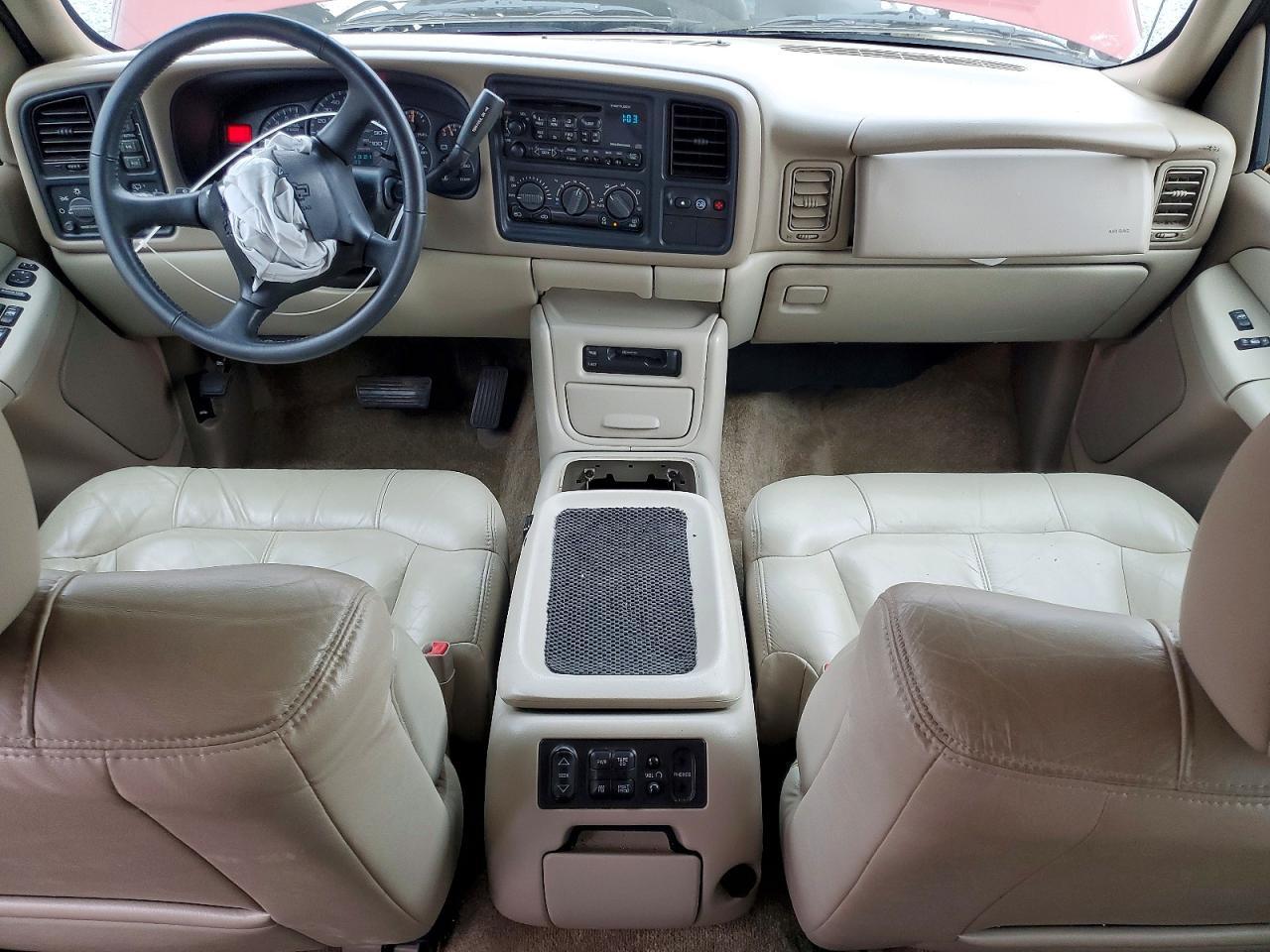 2002 CHEVROLET Tahoe