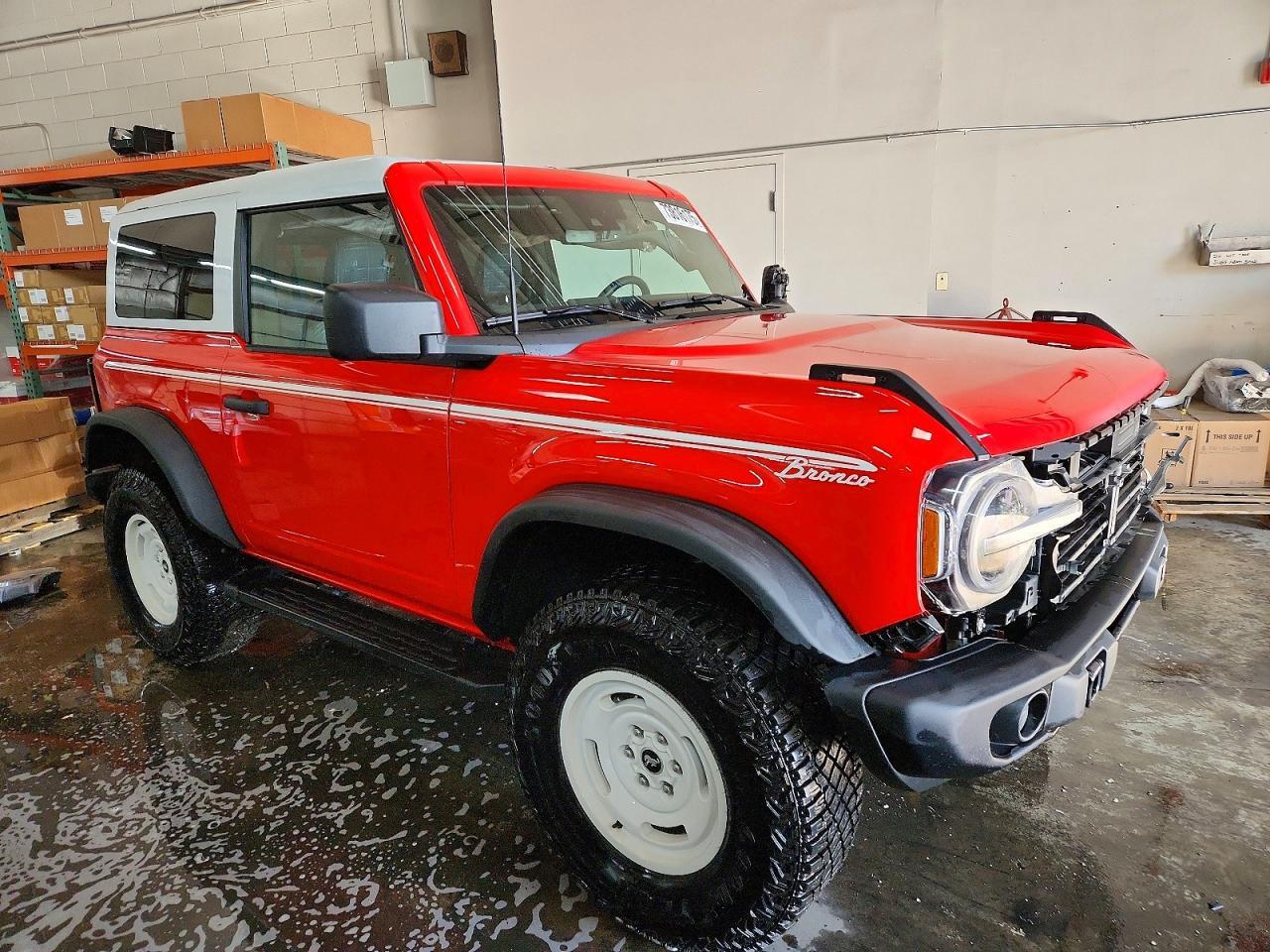 2024 FORD Bronco