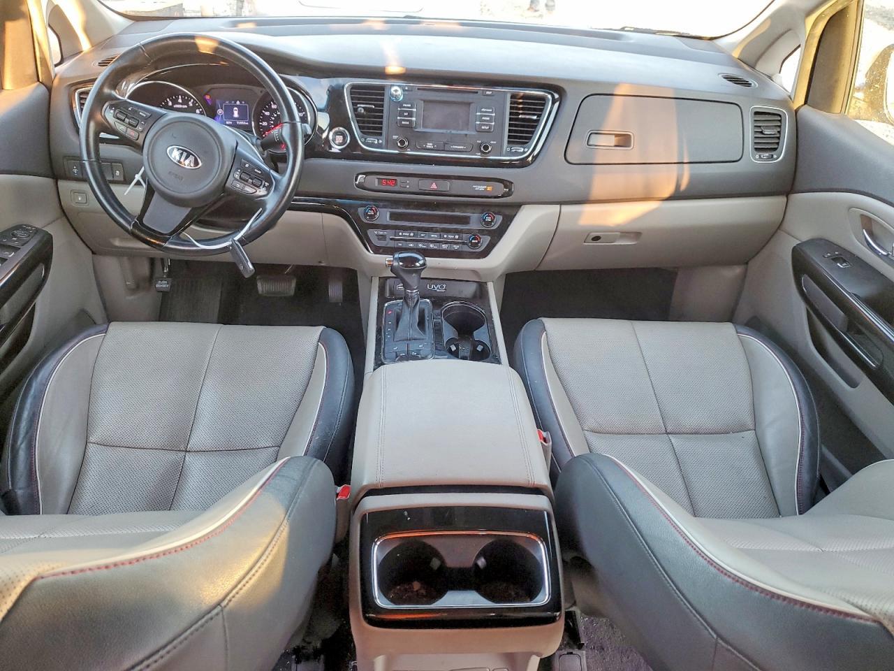 2016 KIA SEDONA