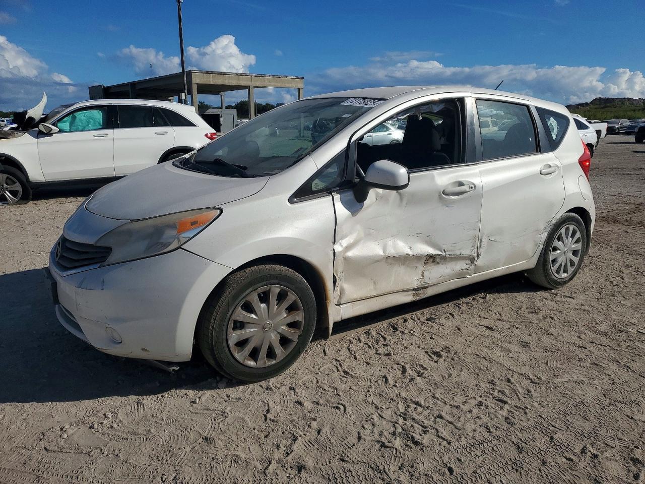 2014 NISSAN Versa Note