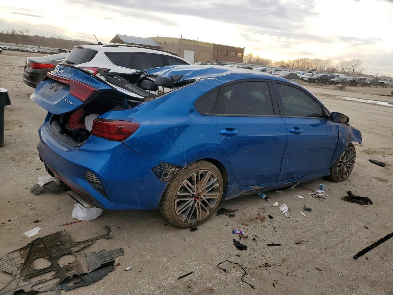 2023 KIA FORTE