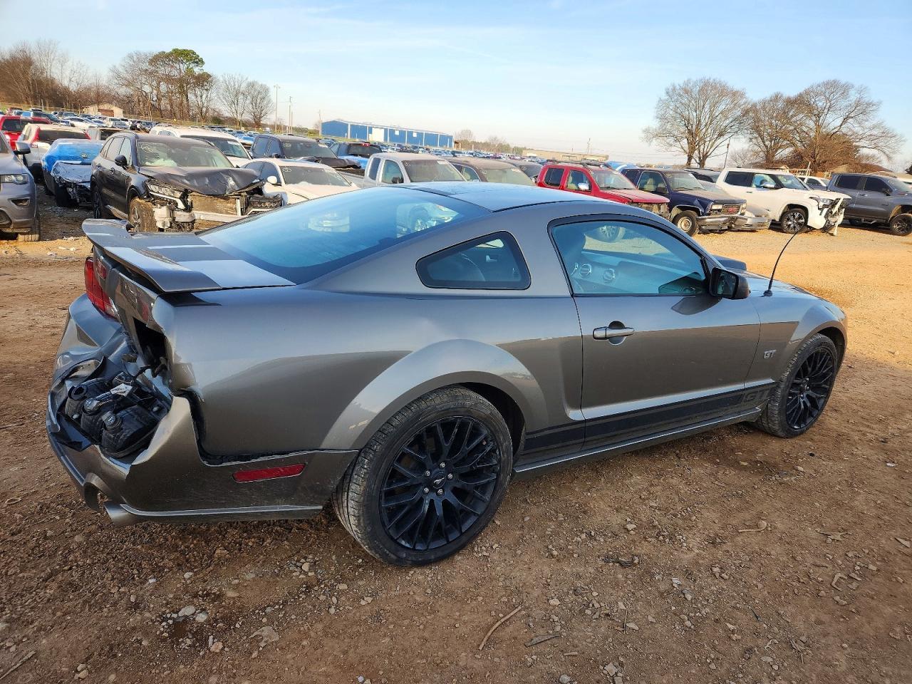 2005 FORD MUSTANG