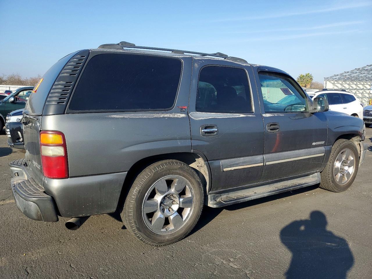 2002 CHEVROLET Tahoe
