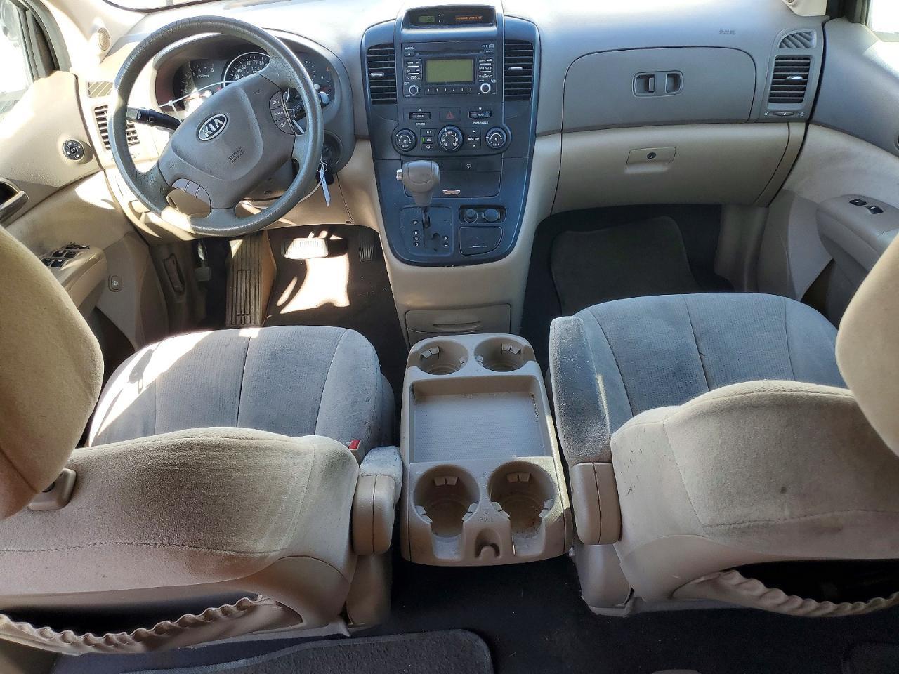 2009 KIA SEDONA