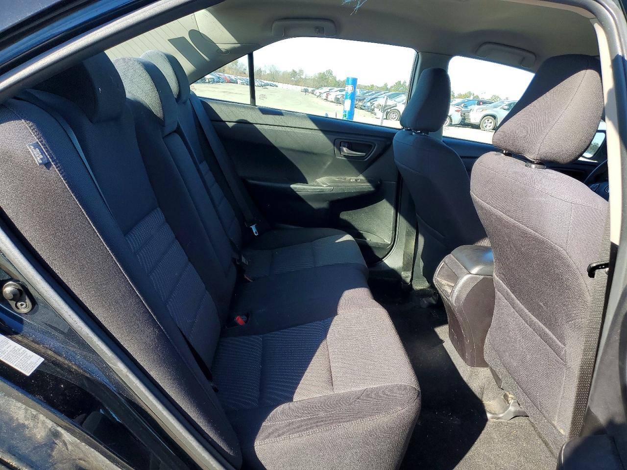 2016 TOYOTA CAMRY