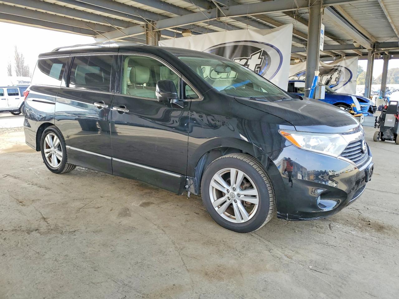 2013 NISSAN Quest