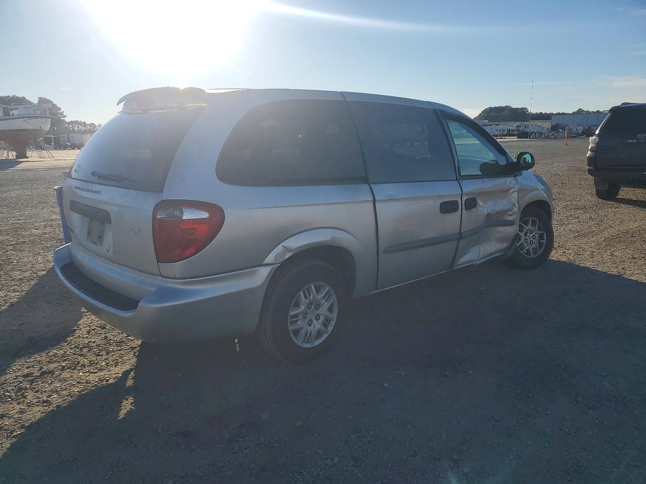 2004 DODGE GRAND CARAVAN