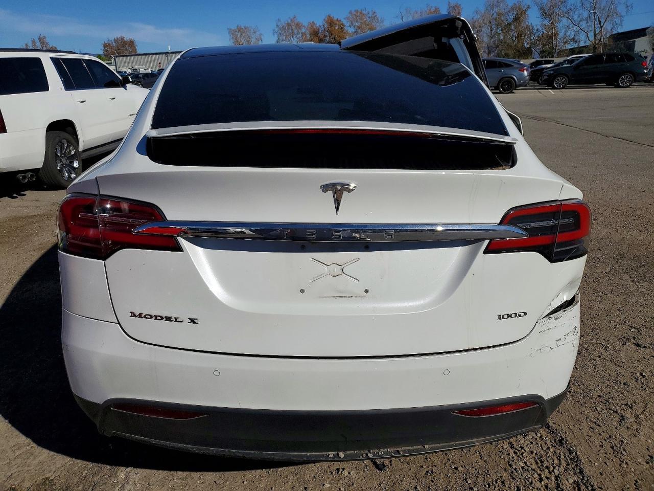 2018 TESLA MODEL X
