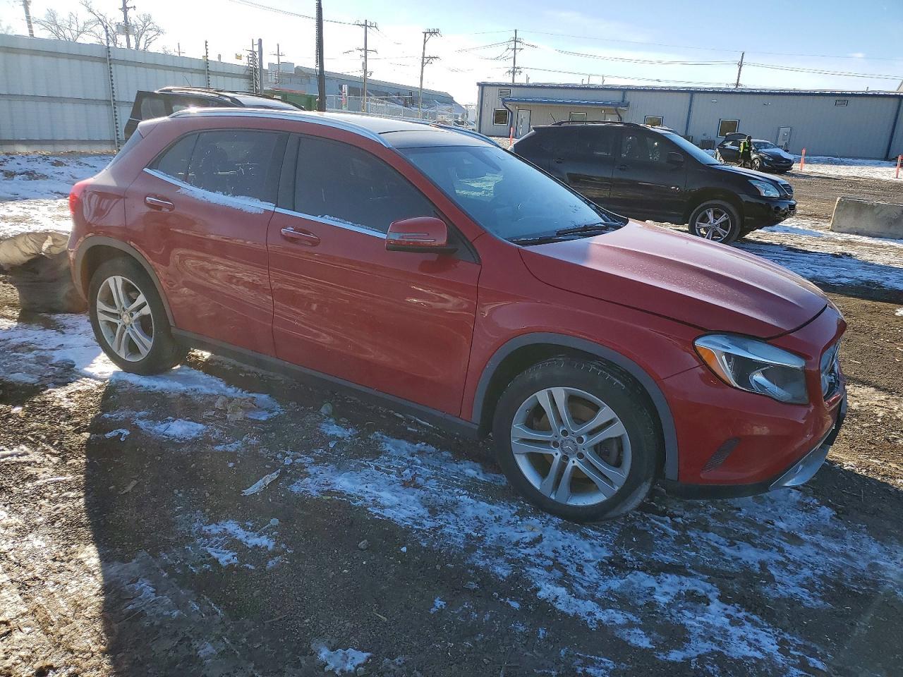 2016 MERCEDES-BENZ GLA-Class