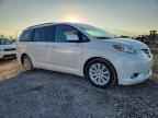 2011 TOYOTA SIENNA