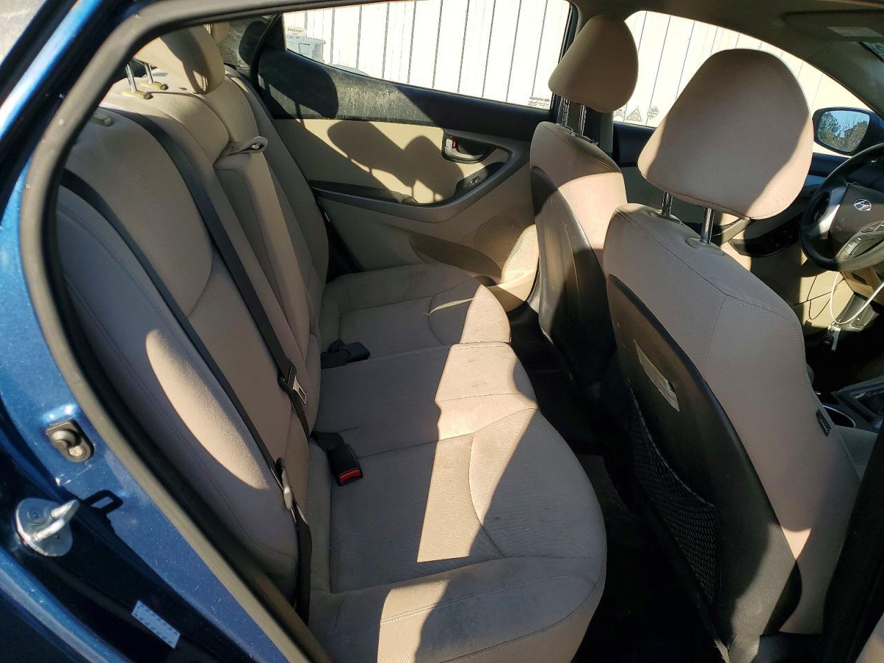 2016 HYUNDAI ELANTRA