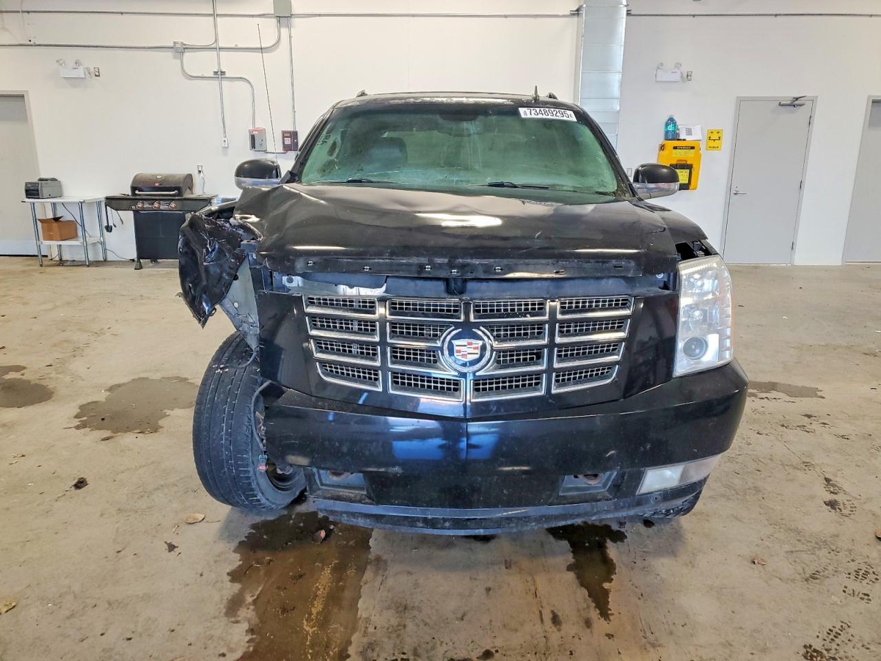 2013 CADILLAC Escalade EXT