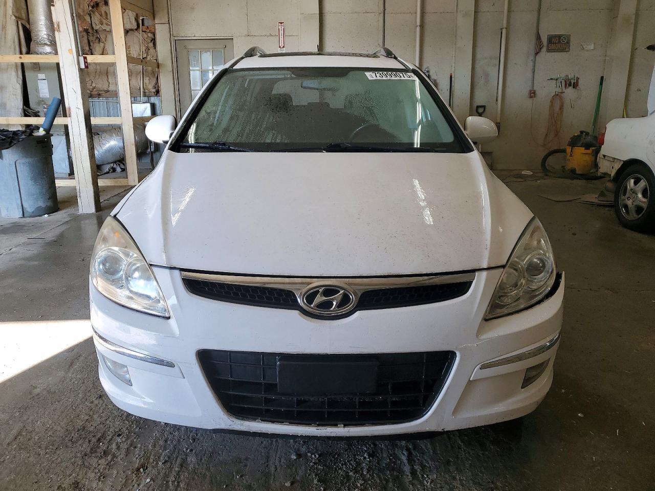 2012 HYUNDAI ELANTRA