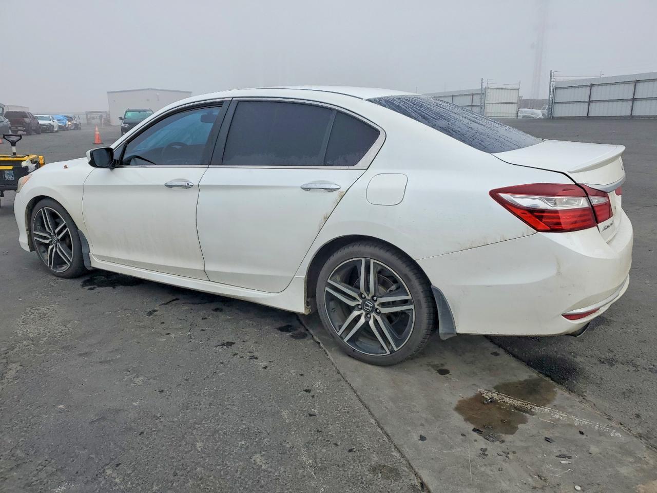 2016 HONDA ACCORD