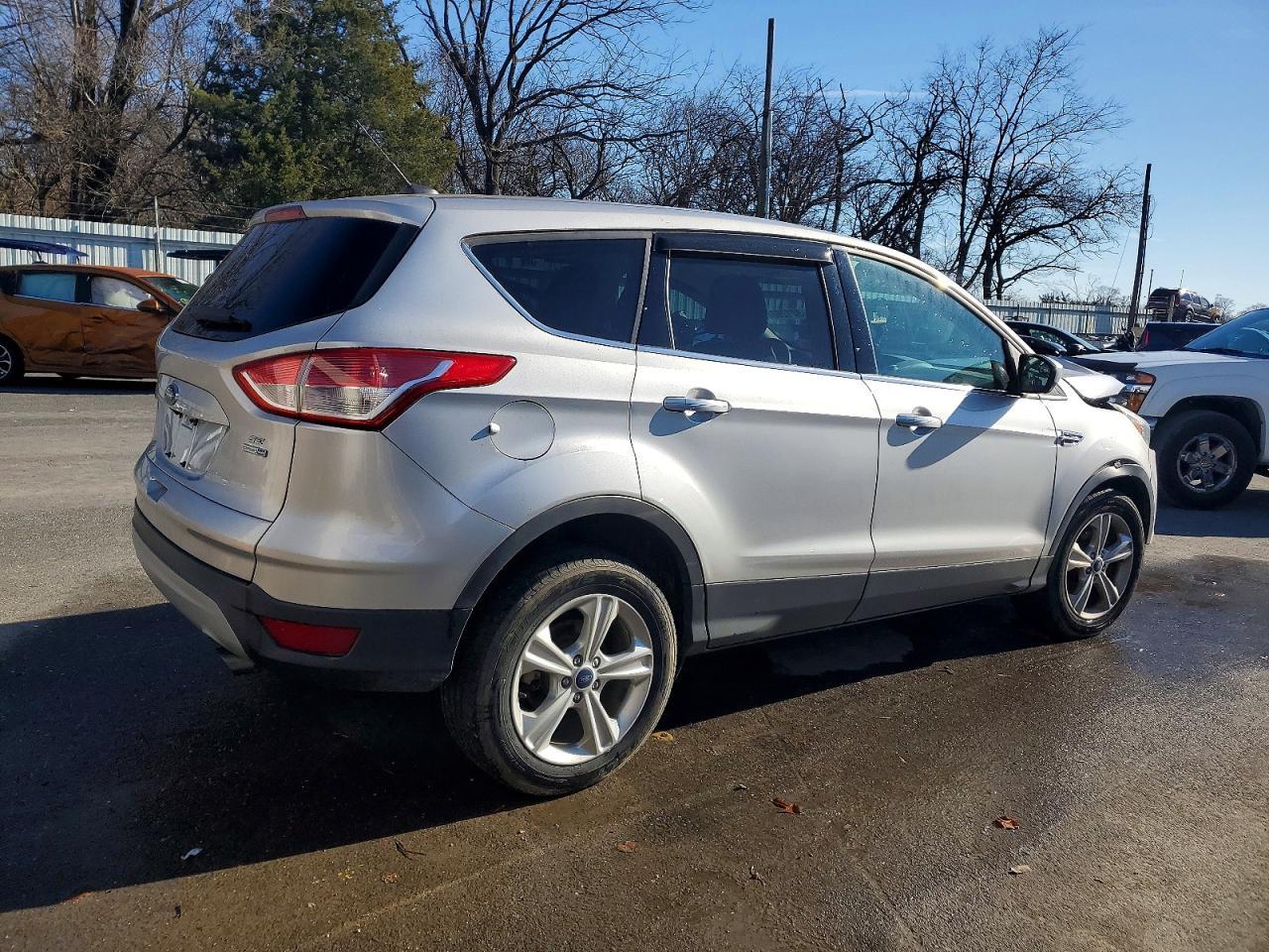 2015 FORD ESCAPE