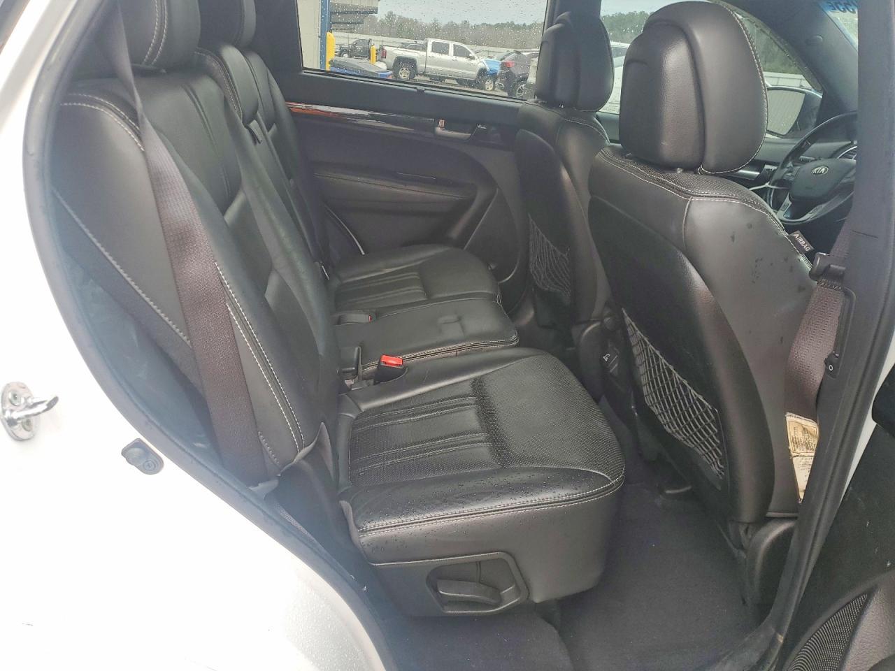 2014 KIA SORENTO