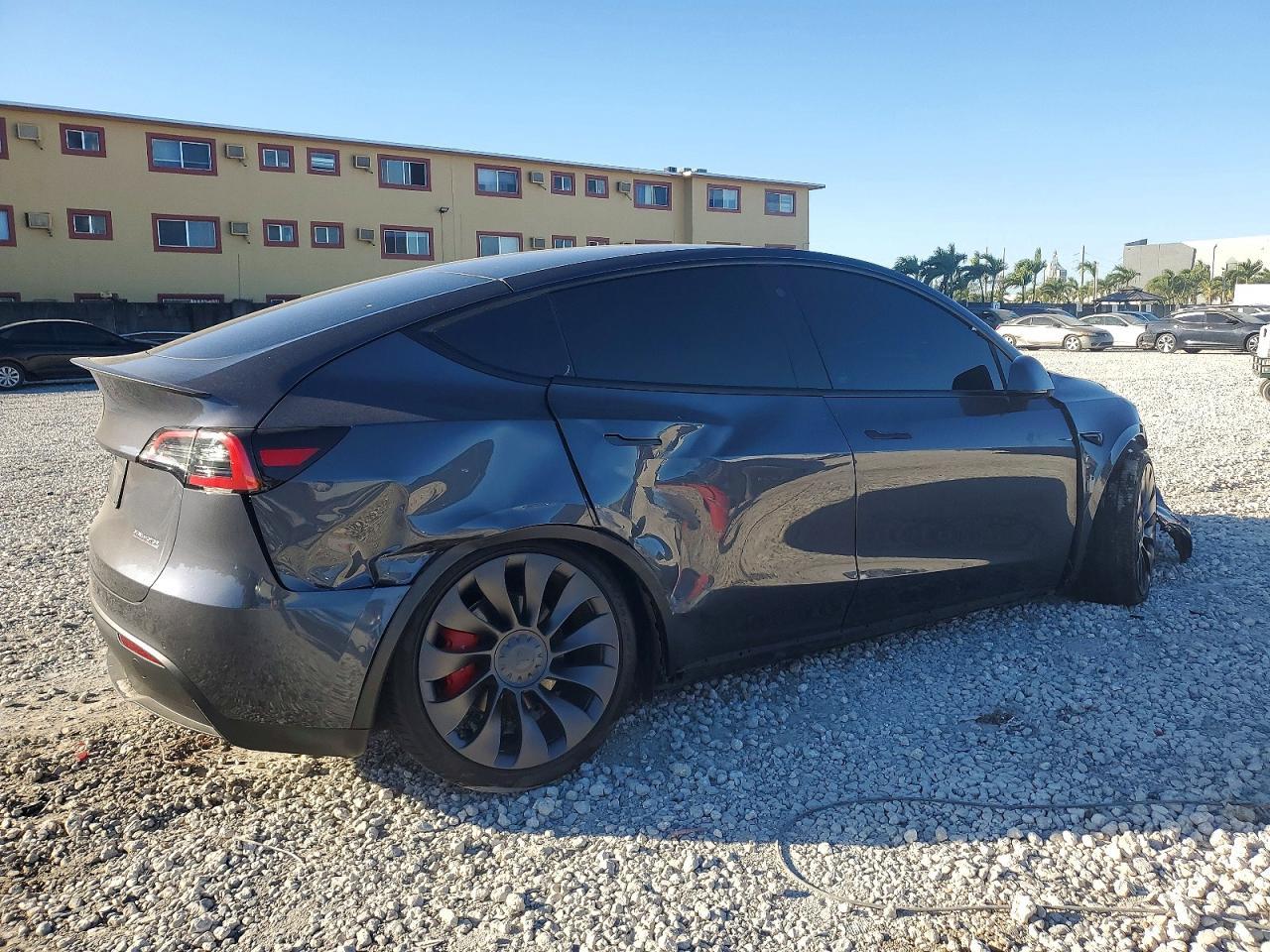 2022 TESLA MODEL Y