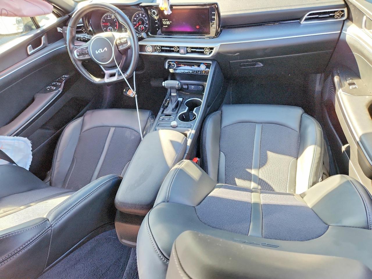 2023 KIA K5