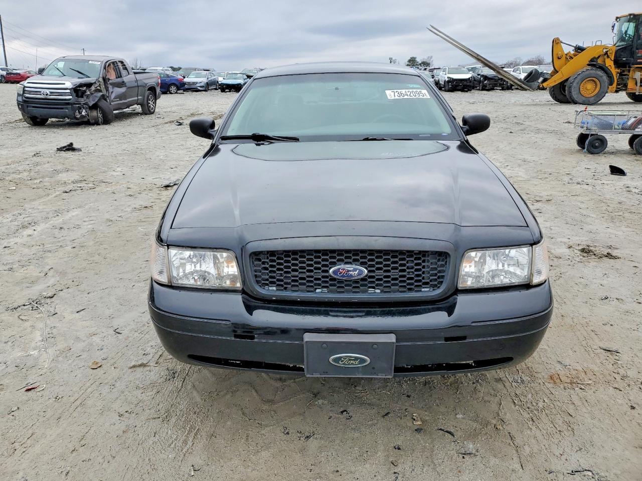 2009 FORD Crown Victoria