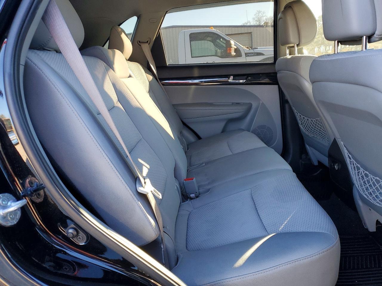 2011 KIA SORENTO