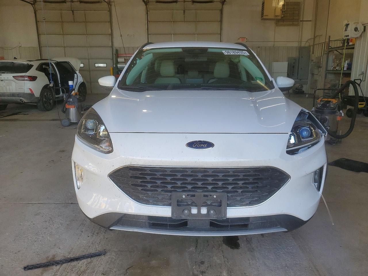 2021 FORD ESCAPE