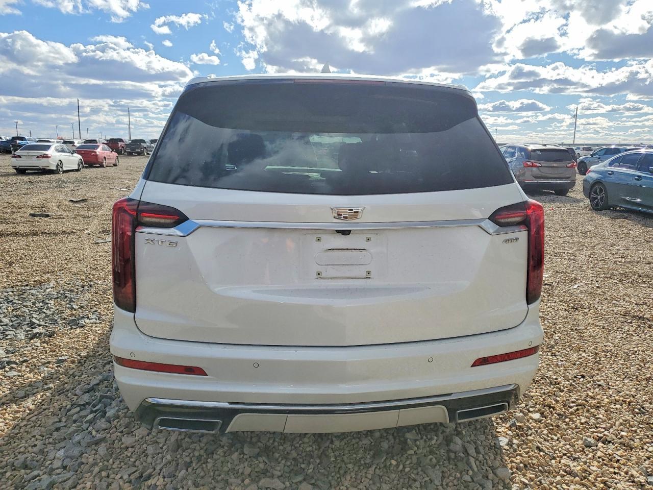 2021 CADILLAC XT6