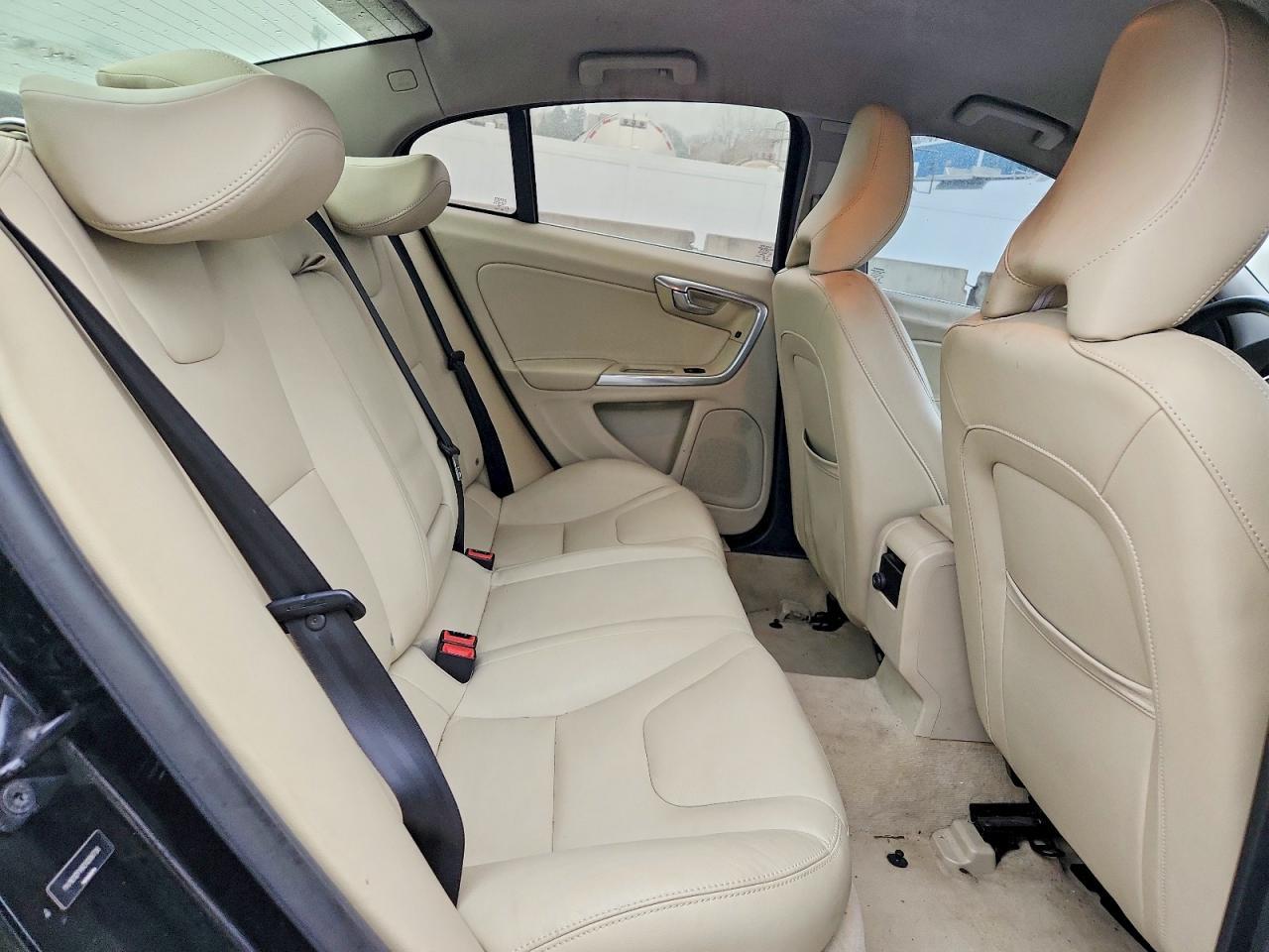 2013 VOLVO S60