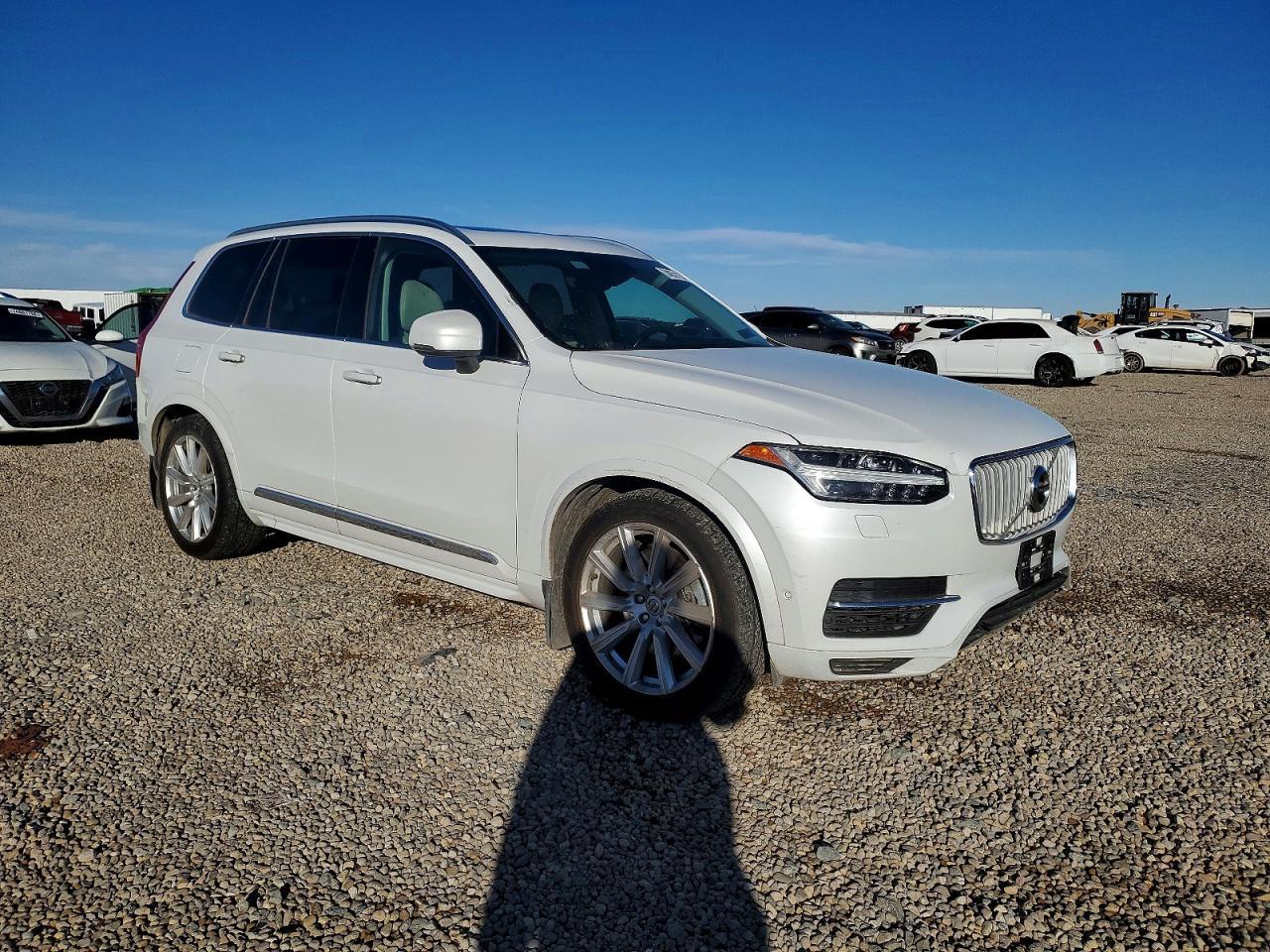 2018 VOLVO XC90
