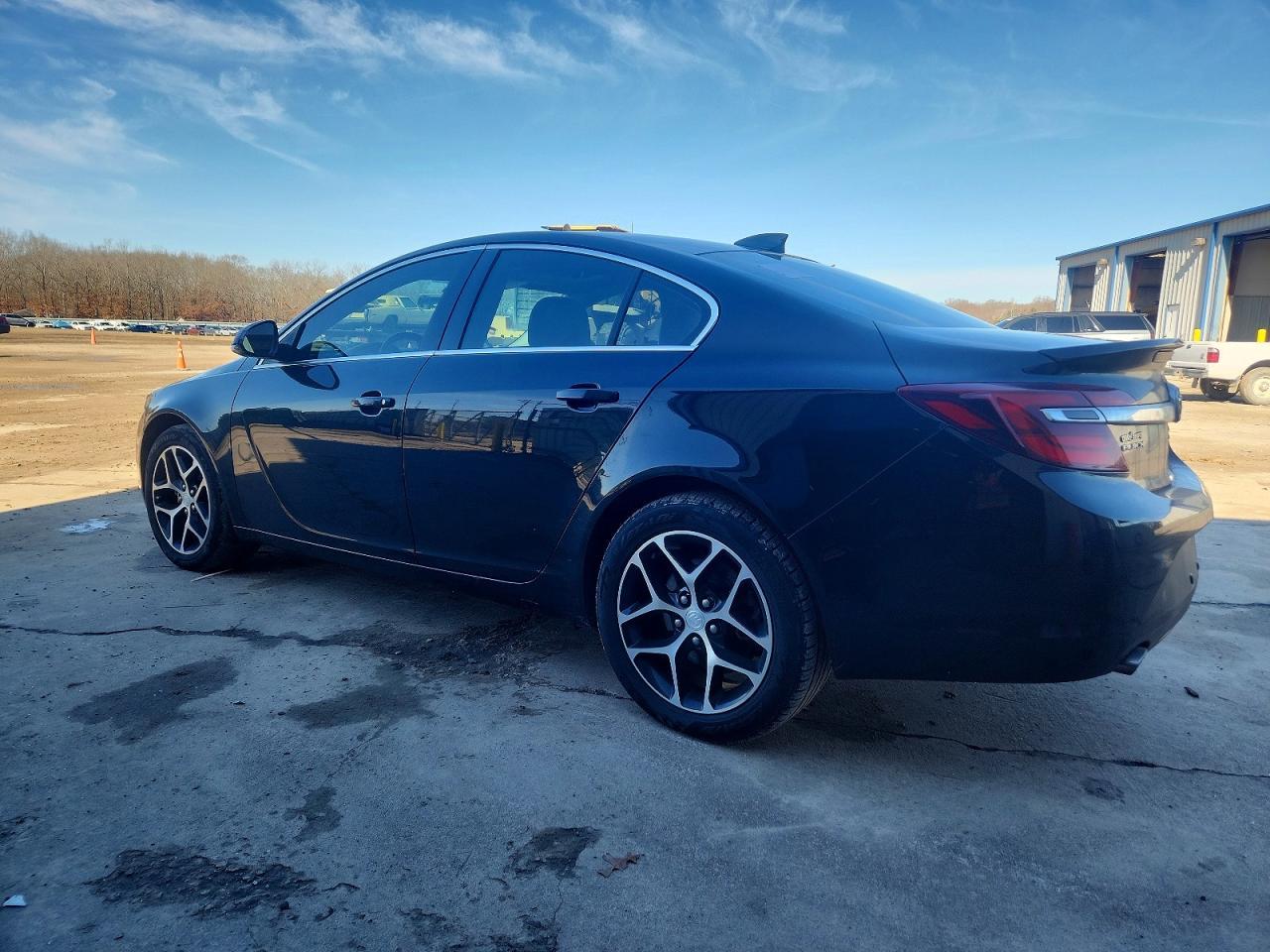 2017 BUICK Regal
