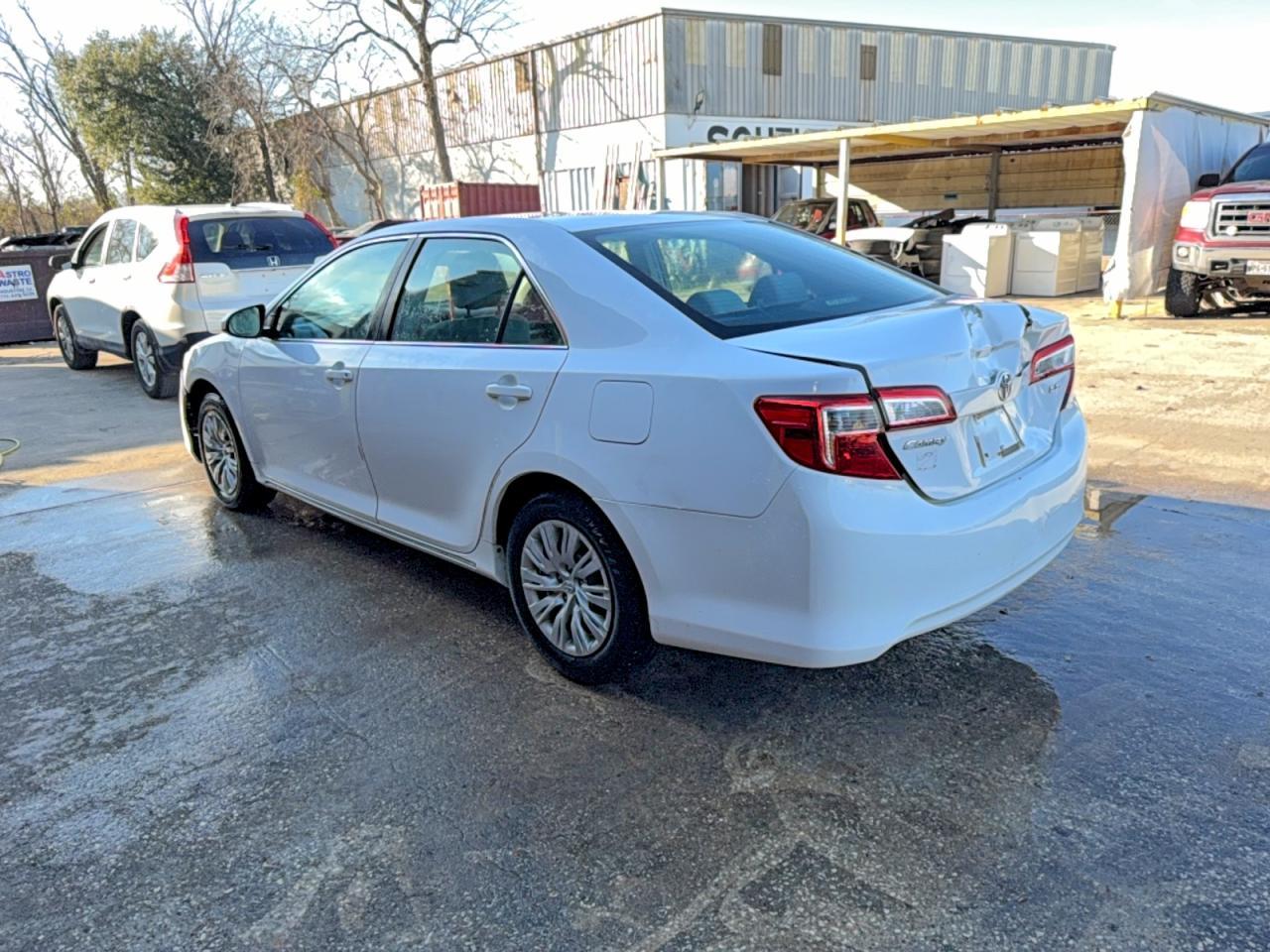 2013 TOYOTA CAMRY