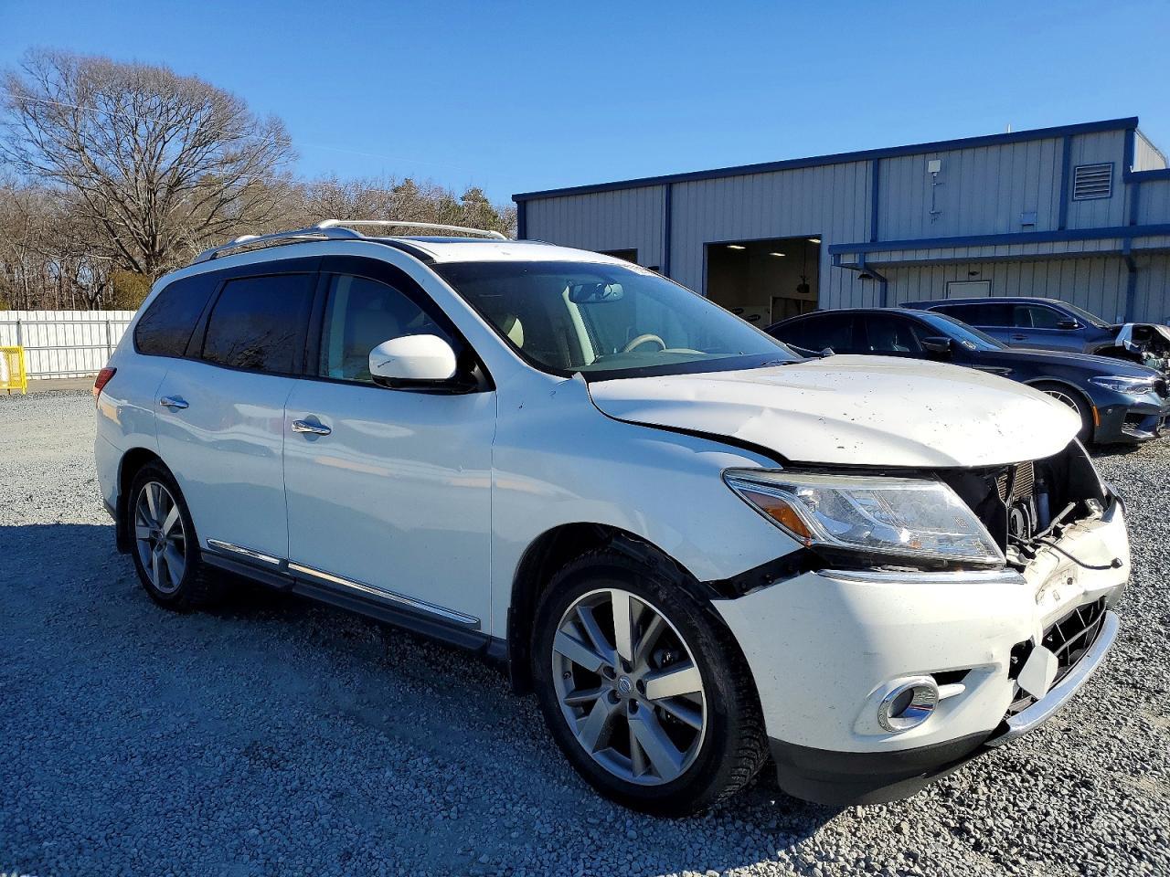 2014 NISSAN PATHFINDER