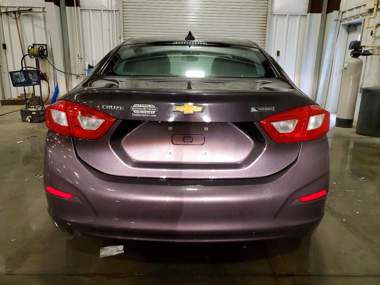 2017 CHEVROLET CRUZE