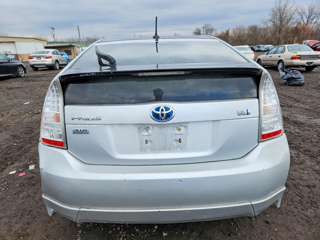 2011 TOYOTA PRIUS
