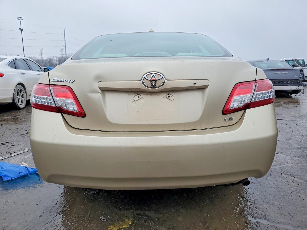 2010 TOYOTA CAMRY