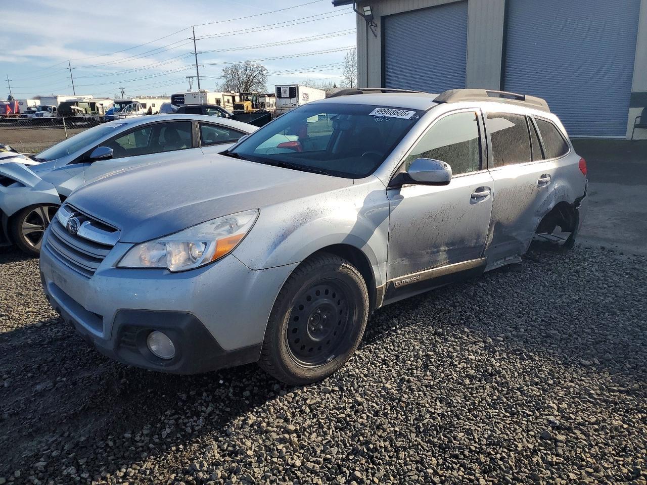 2014 SUBARU Outback