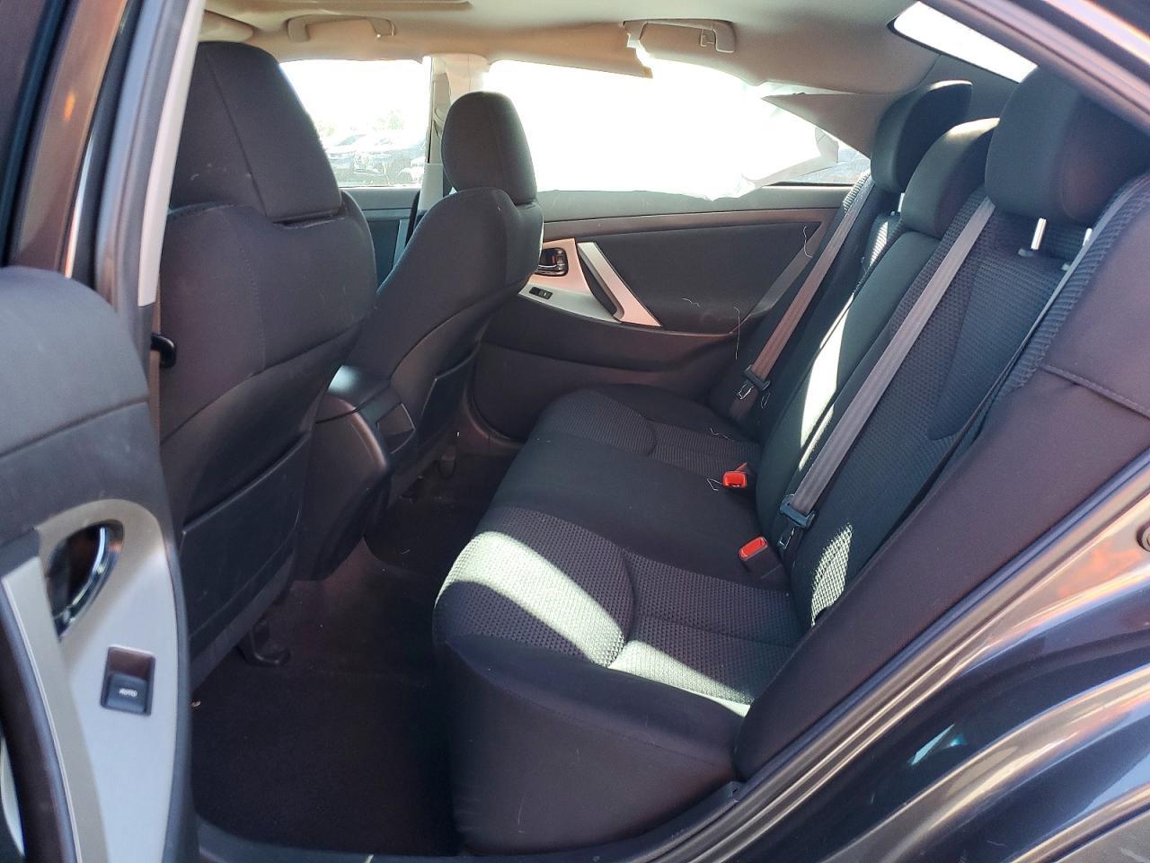 2011 TOYOTA CAMRY