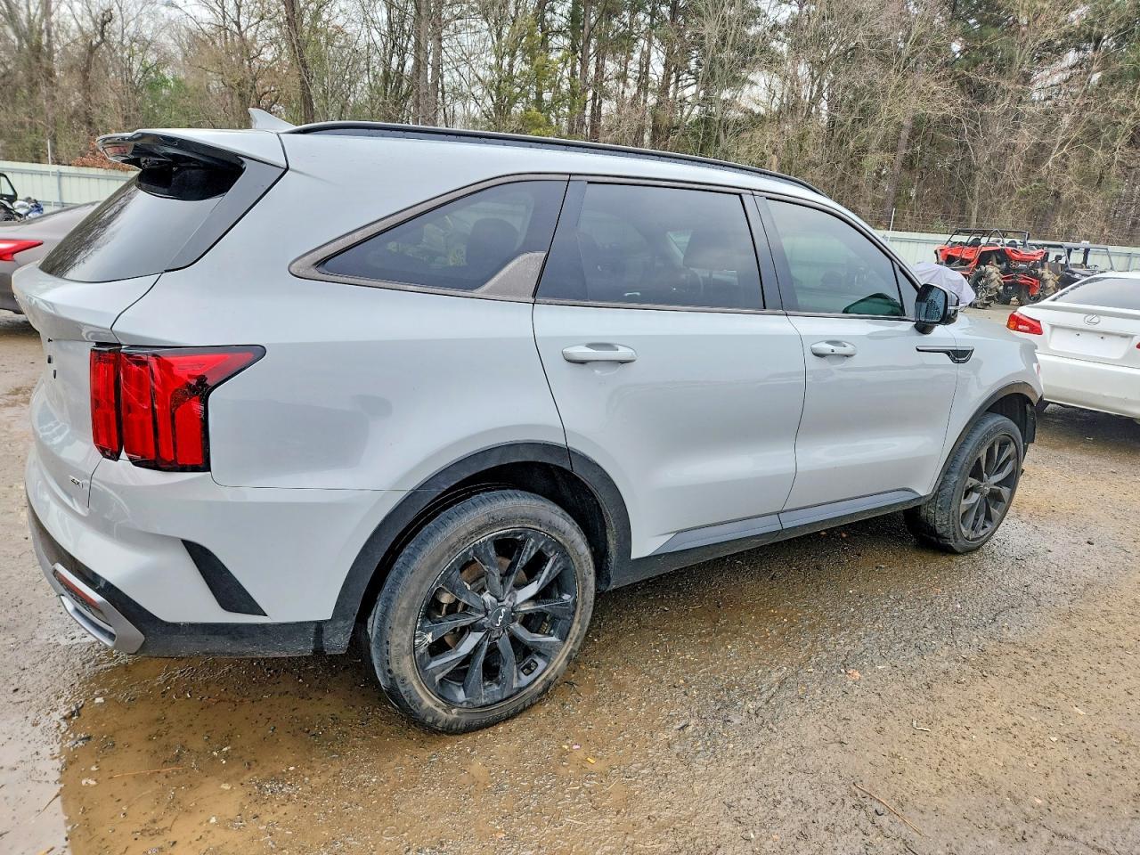 2023 KIA SORENTO